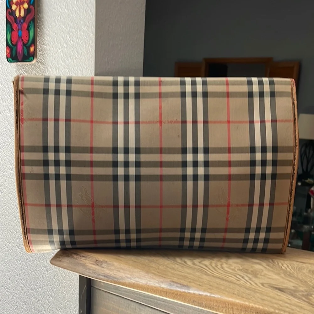 Authentic Burberry Vintage Nova Document Unisex Case